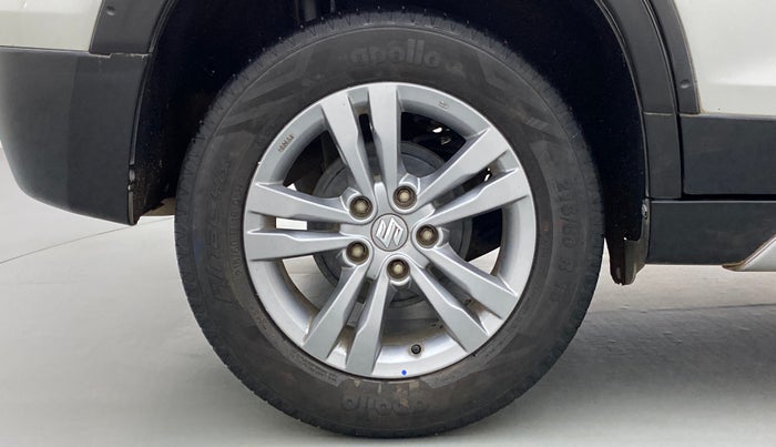 2016 Maruti Vitara Brezza ZDI, Diesel, Manual, 48,477 km, Right Rear Wheel