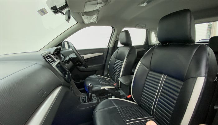2016 Maruti Vitara Brezza ZDI, Diesel, Manual, 48,477 km, Right Side Front Door Cabin