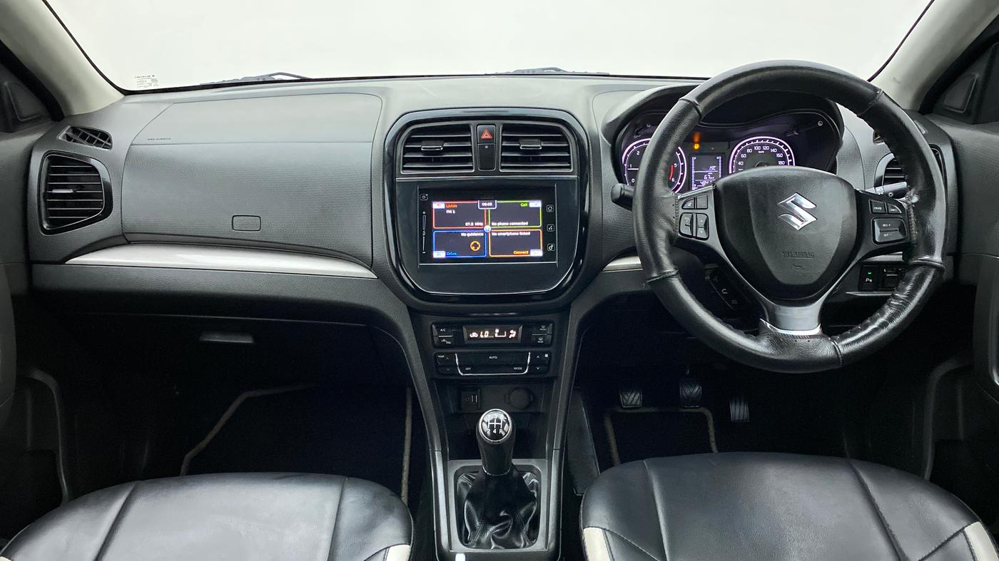 2016 Maruti Vitara Brezza ZDI, Diesel, Manual, 48,477 km, Dashboard