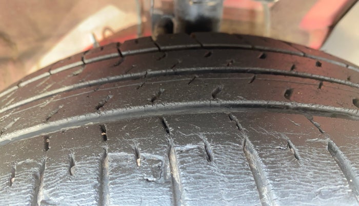 2021 Hyundai Verna SX (O) 1.0 TURBO DCT, Petrol, Automatic, 38,367 km, Right Front Tyre Tread