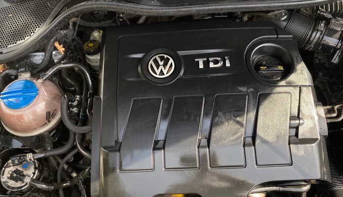 2014 Volkswagen Polo COMFORTLINE 1.5L, Diesel, Manual, 1,23,683 km, Engine View - Right