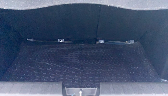 2017 Maruti Baleno ZETA 1.2 K12 AMT, Petrol, Automatic, 46,165 km, Boot Inside View