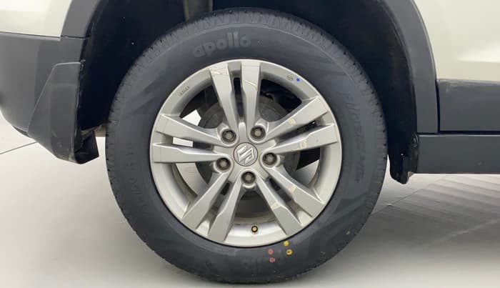 2017 Maruti Vitara Brezza ZDI, Diesel, Manual, 68,837 km, Right Rear Wheel