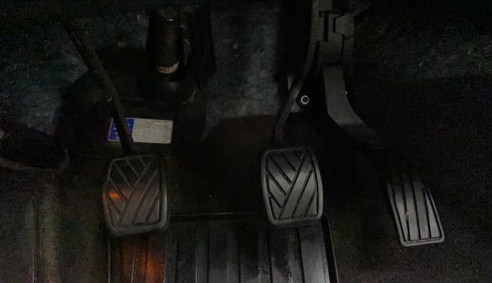 2017 Maruti Vitara Brezza ZDI, Diesel, Manual, 68,837 km, Pedals