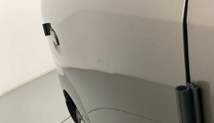 2019 Maruti New Wagon-R LXI CNG (O) 1.0, CNG, Manual, 1,11,234 km, Right rear door - Slightly dented