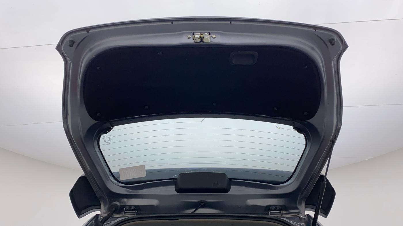 2015 Toyota Etios CROSS 1.2 G, CNG, Manual, 72,070 km, Boot Door Open