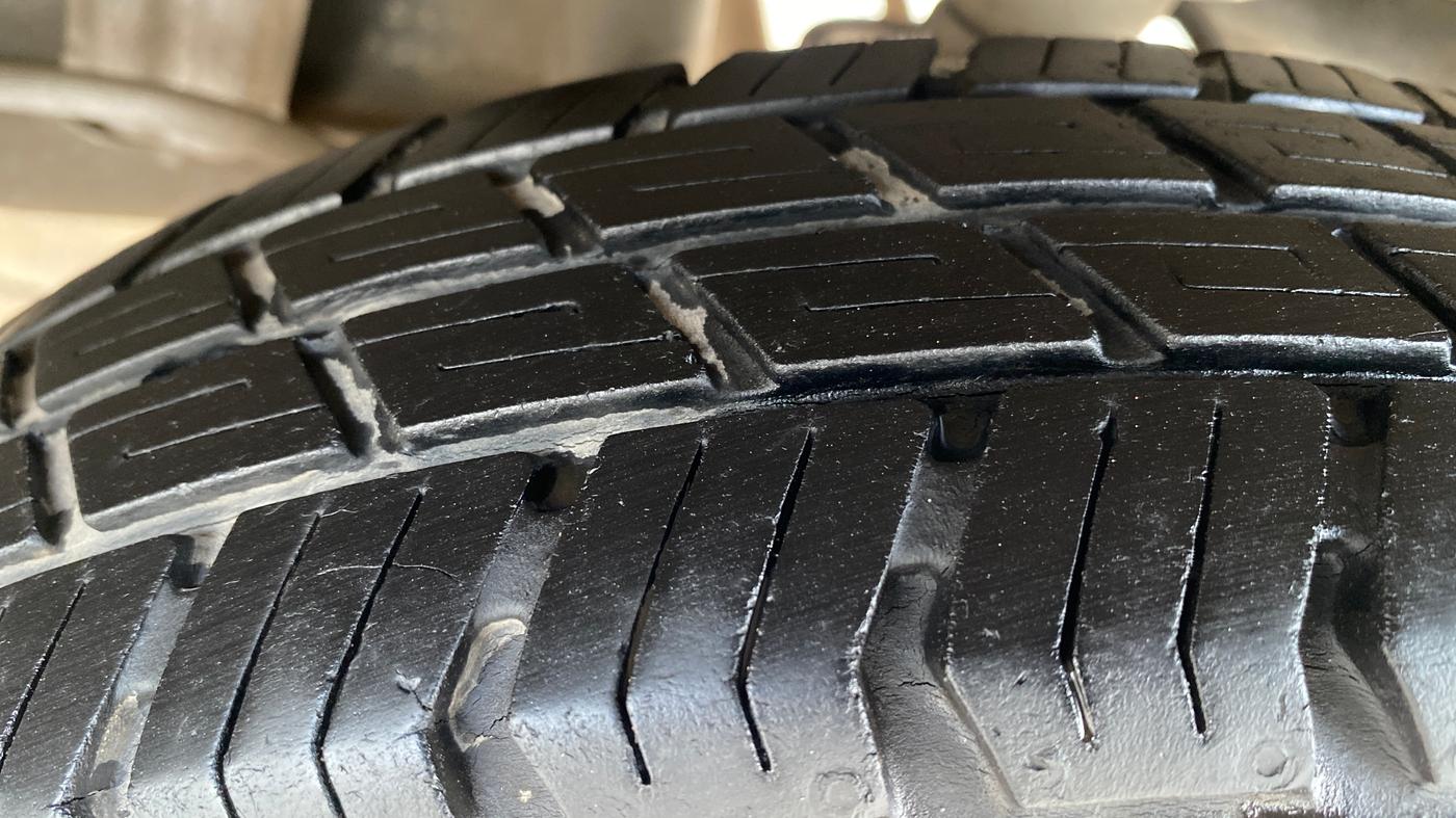 2013 Maruti Alto LX, Petrol, Manual, 55,054 km, Left Rear Tyre Tread
