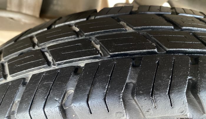 2013 Maruti Alto LX, Petrol, Manual, 55,054 km, Left Rear Tyre Tread