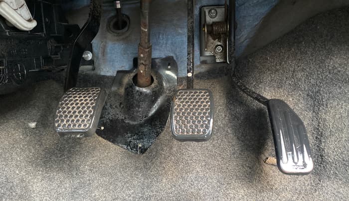 2013 Maruti Alto LX, Petrol, Manual, 55,054 km, Pedals