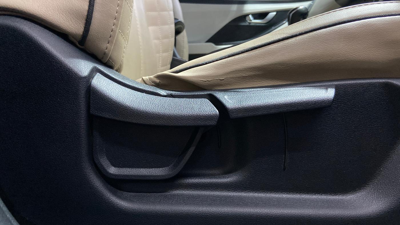 2020 Hyundai Creta SX 1.5 PETROL, Petrol, Manual, 60,888 km, Driver Side Adjustment Panel