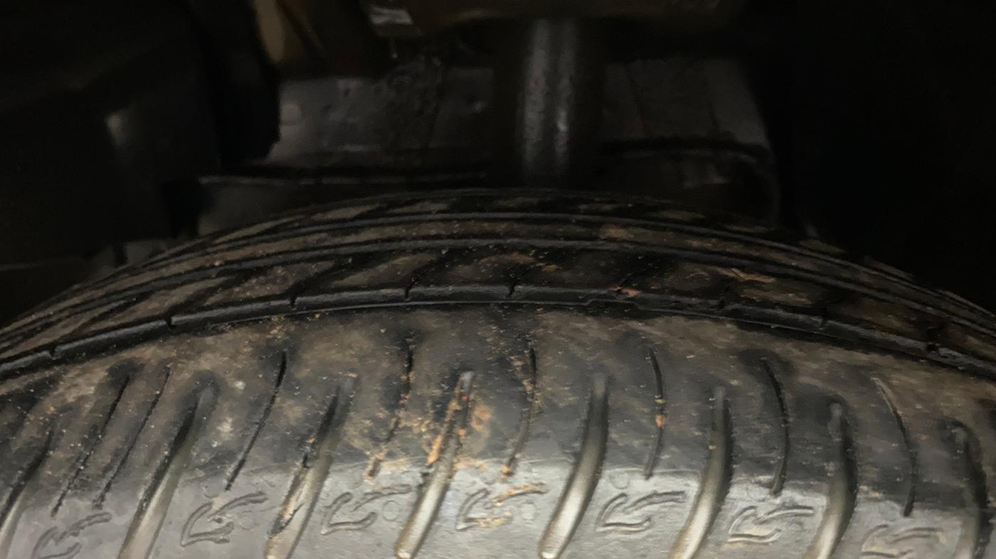 2019 Tata NEXON XZA PLUS PETROL, Petrol, Automatic, 79,696 km, Left Front Tyre Tread