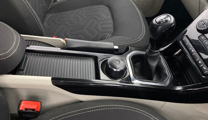 2021 Tata NEXON XZ PLUS PETROL, Petrol, Manual, 92,643 km, Gear Lever