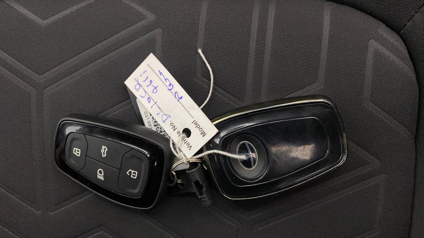 2021 Tata NEXON XZ PLUS PETROL, Petrol, Manual, 92,167 km, Key Close Up