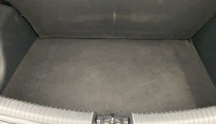 2016 Hyundai Grand i10 SPORTZ 1.2 KAPPA VTVT, Petrol, Manual, 26,410 km, Boot Inside