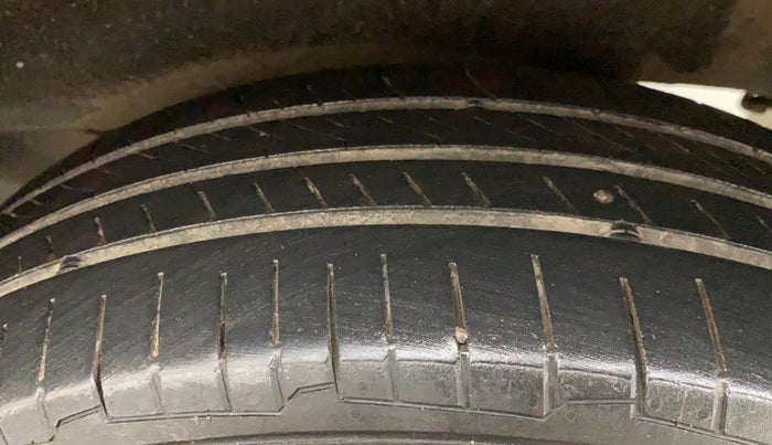 2013 Maruti Wagon R Stingray VXI, Petrol, Manual, 44,576 km, Left Rear Tyre Tread