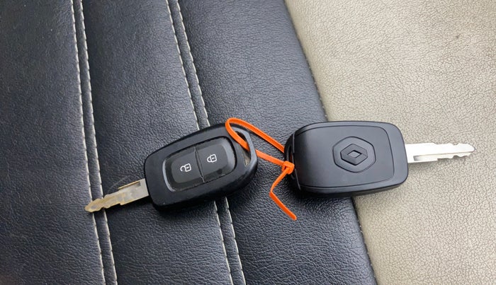 2019 Renault Kwid RXT 1.0 AMT, Petrol, Automatic, 28,718 km, Key Close Up