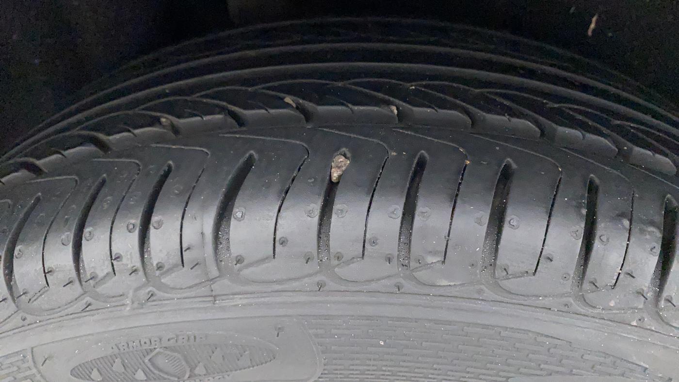 2016 Ford Ecosport TITANIUM 1.5L PETROL AT, Petrol, Automatic, 63,227 km, Right Rear Tyre Tread