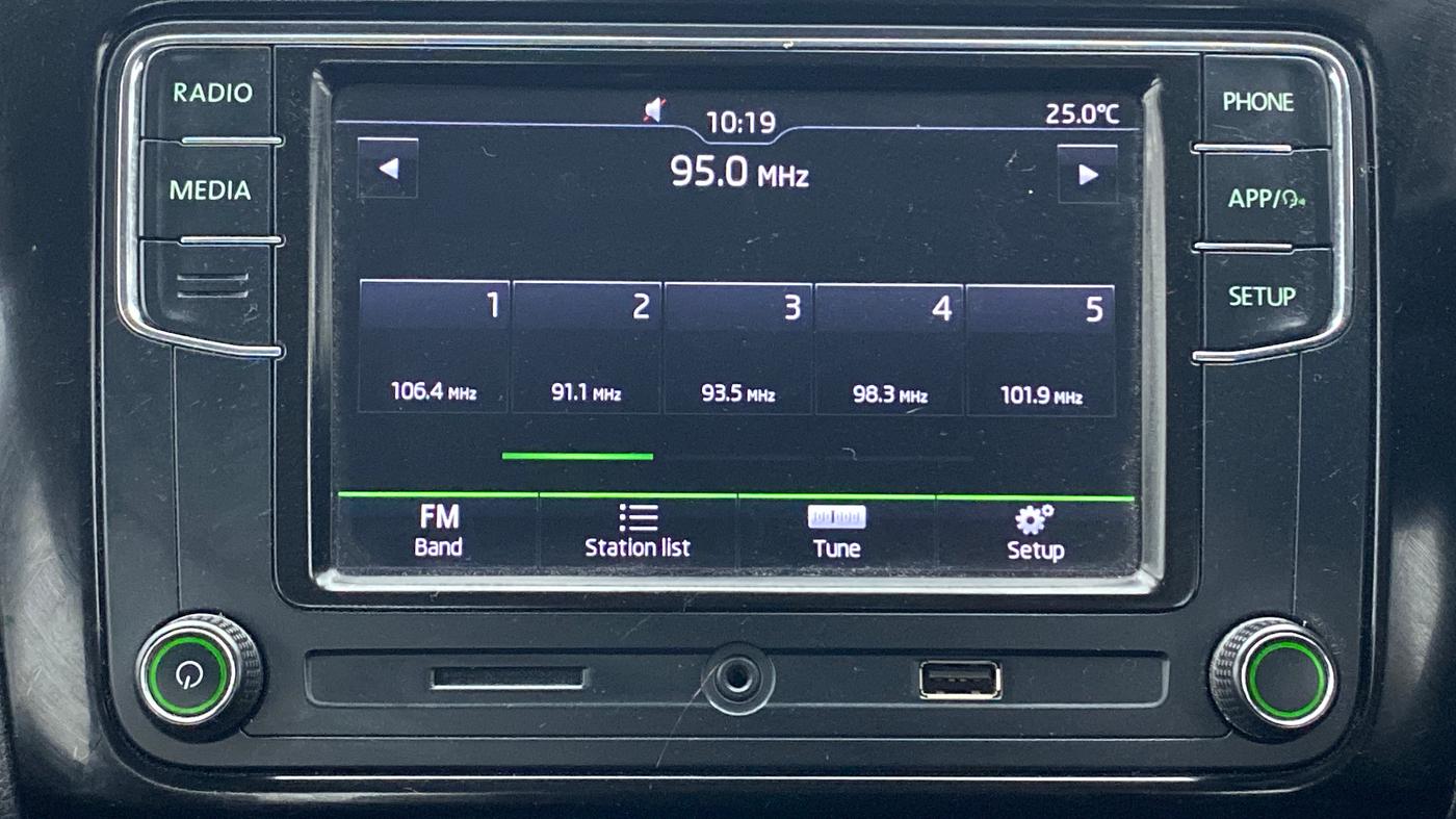 2017 Skoda Rapid 1.5 TDI MONTE CARLO AT, Diesel, Automatic, 71,493 km, Infotainment System
