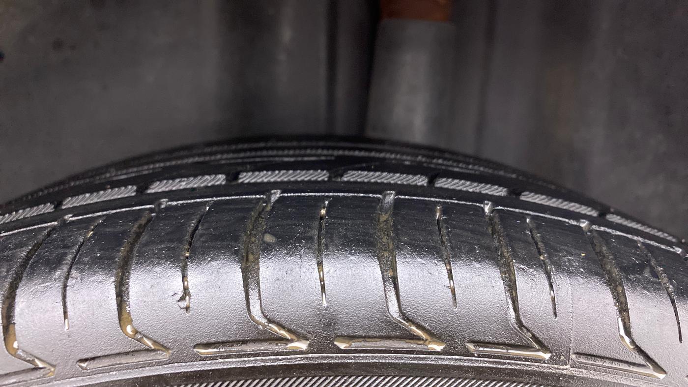 2017 Skoda Rapid 1.5 TDI MONTE CARLO AT, Diesel, Automatic, 71,493 km, Left Rear Tyre Tread