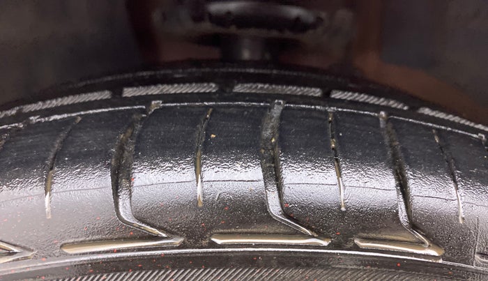 2017 Skoda Rapid 1.5 TDI MONTE CARLO AT, Diesel, Automatic, 71,493 km, Left Front Tyre Tread