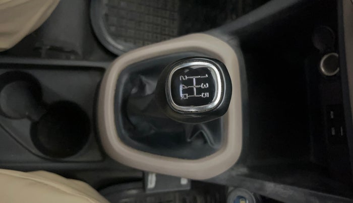 2017 Hyundai Grand i10 SPORTZ (O) 1.2 KAPPA VTVT, Petrol, Manual, 70,552 km, Gear Lever