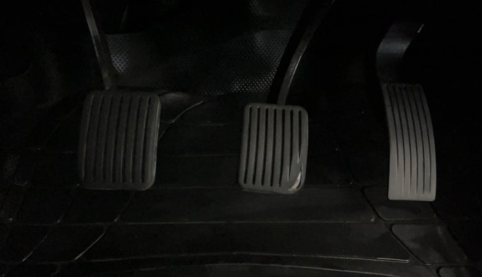 2017 Hyundai Grand i10 SPORTZ (O) 1.2 KAPPA VTVT, Petrol, Manual, 70,552 km, Pedals