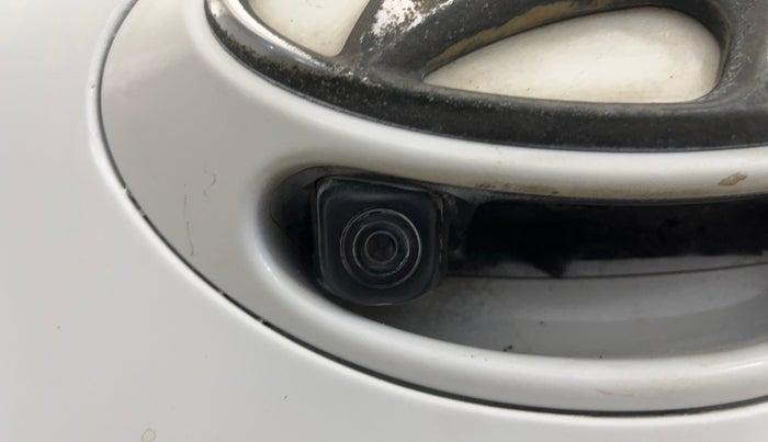 2017 Hyundai Grand i10 SPORTZ (O) 1.2 KAPPA VTVT, Petrol, Manual, 70,552 km, Parking Camera