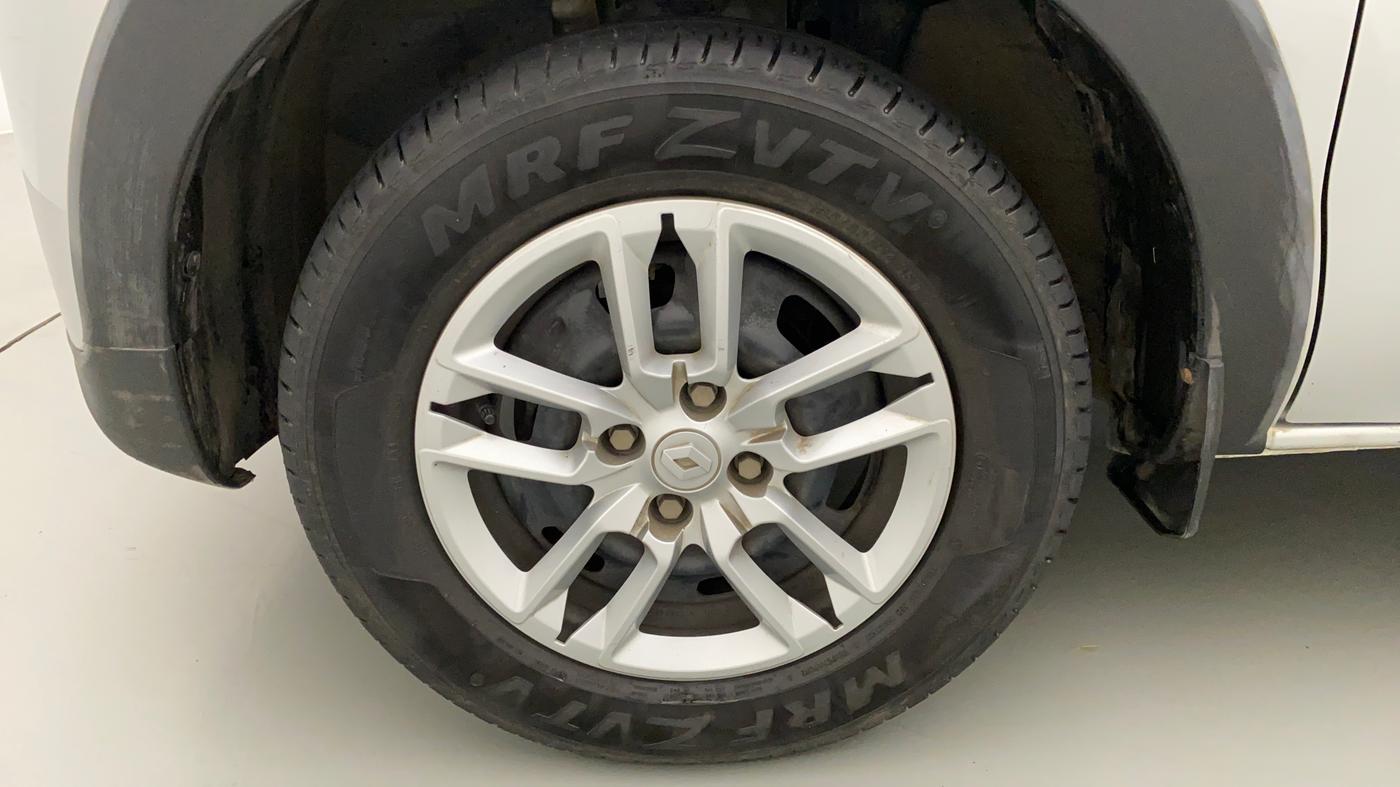 2023 Renault TRIBER RXL MT, Petrol, Manual, 18,252 km, Left Front Wheel