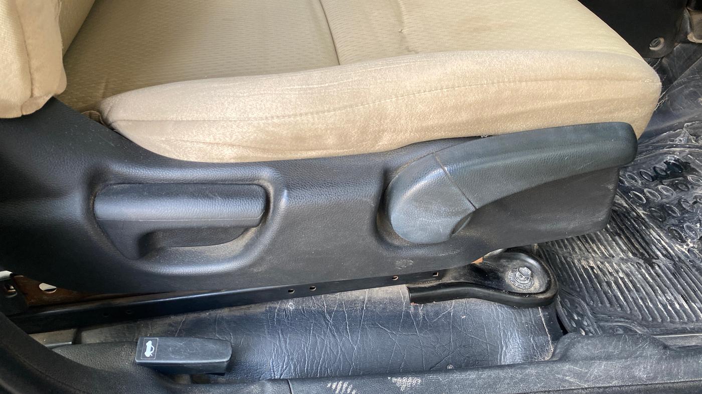 2018 Honda City 1.5L I-VTEC V MT, Petrol, Manual, 86,995 km, Driver Side Adjustment Panel