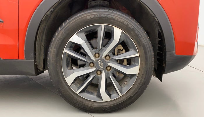 2019 Mahindra XUV300 W8 (O) 1.5 DIESEL, Diesel, Manual, 41,824 km, Right Front Wheel