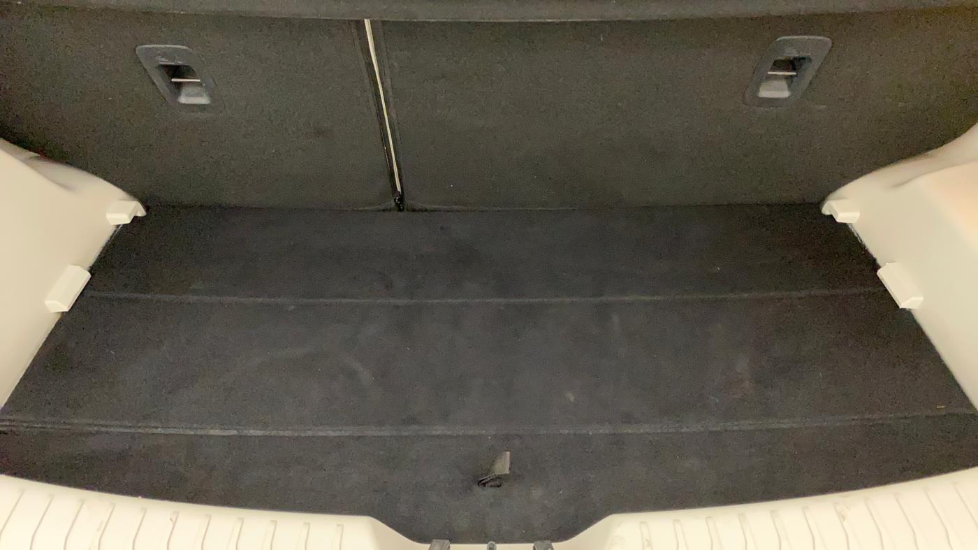 2019 Mahindra XUV300 W8 (O) 1.5 DIESEL, Diesel, Manual, 41,824 km, Boot Inside
