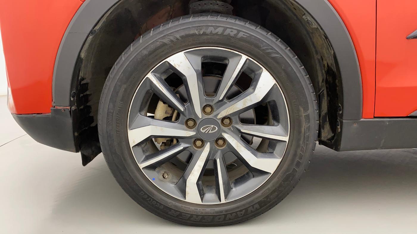 2019 Mahindra XUV300 W8 (O) 1.5 DIESEL, Diesel, Manual, 41,824 km, Left Front Wheel