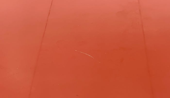 2019 Mahindra XUV300 W8 (O) 1.5 DIESEL, Diesel, Manual, 41,824 km, Bonnet (hood) - Minor scratches