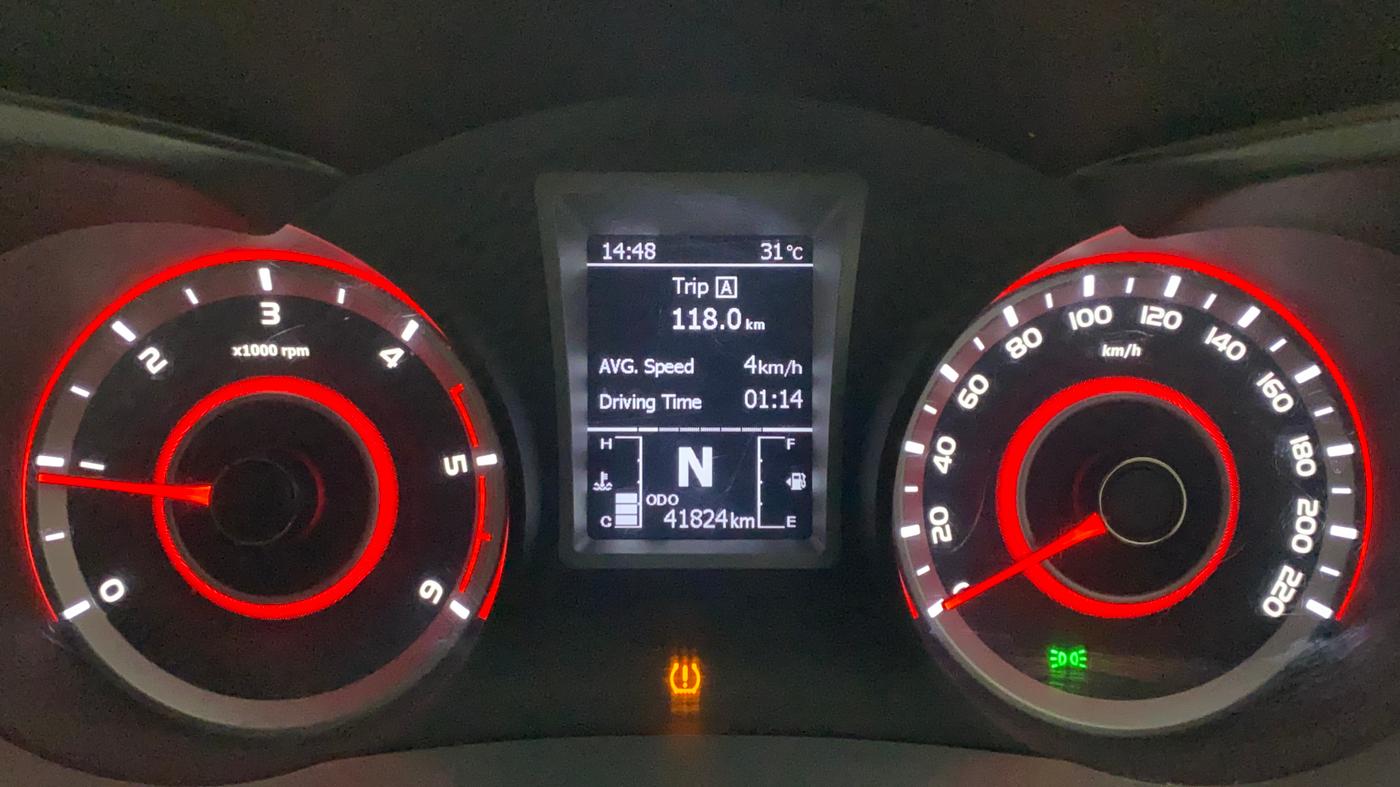 2019 Mahindra XUV300 W8 (O) 1.5 DIESEL, Diesel, Manual, 41,824 km, Odometer Image