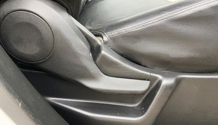 2023 Maruti New Wagon-R LXI 1.0, Petrol, Manual, 20,648 km, Driver Side Adjustment Panel