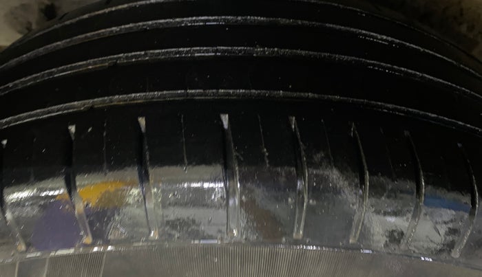 2017 Hyundai Elite i20 MAGNA 1.2, Petrol, Manual, 79,151 km, Right Rear Tyre Tread