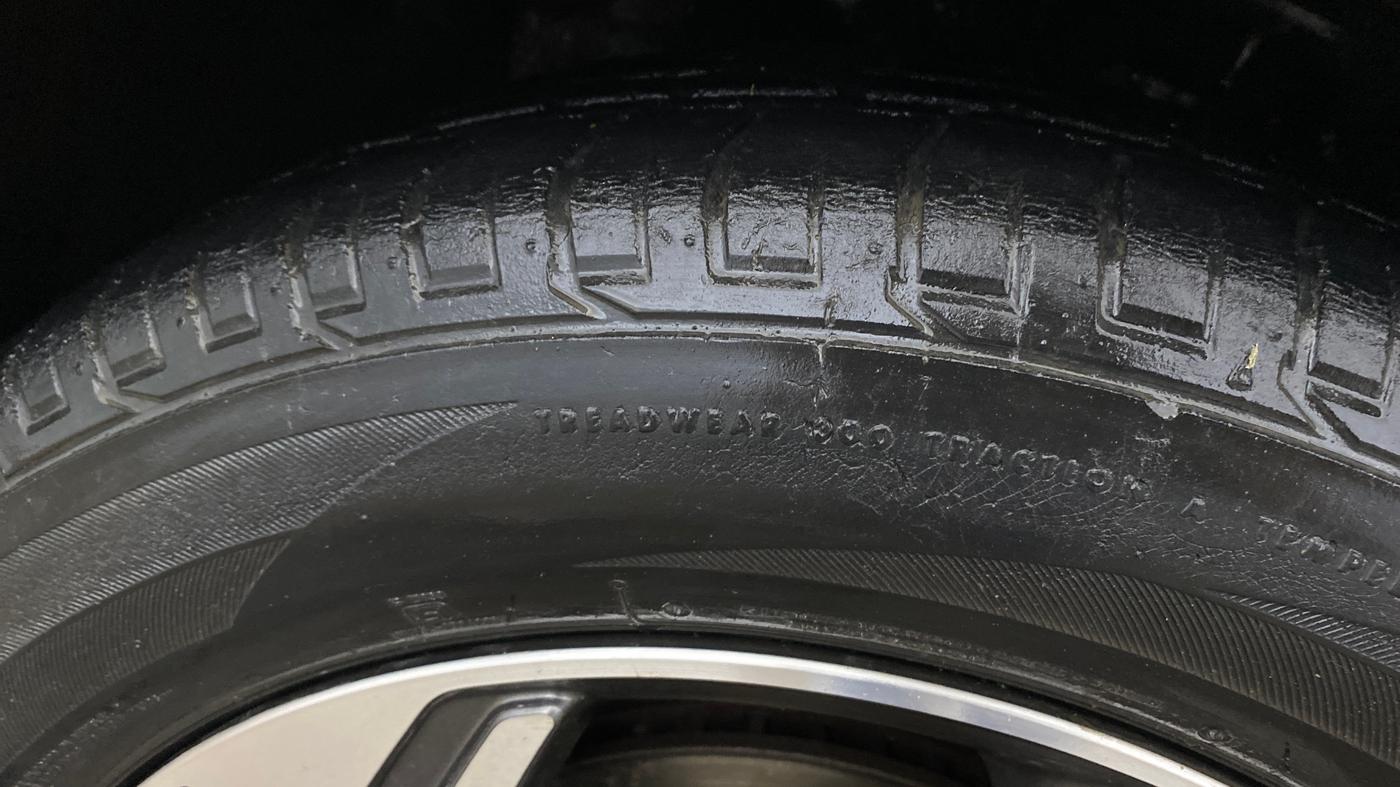 2019 Hyundai Creta SX SPORTS EDITION 1.6 PETROL DUAL TONE, Petrol, Manual, 35,189 km, Left Front Tyre Tread