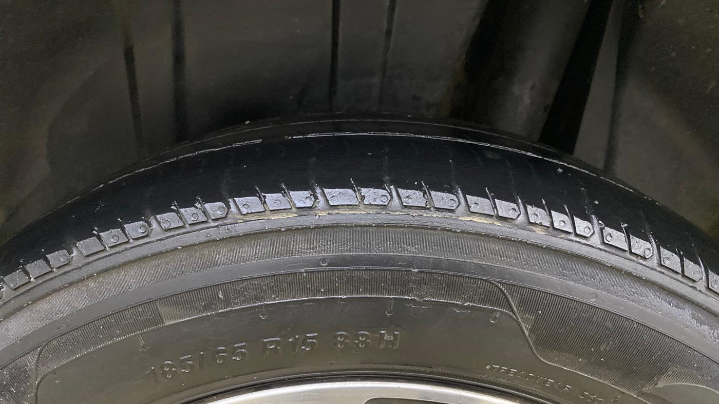 2022 Maruti Ertiga ZXI AT SHVS, Petrol, Automatic, 1,18,292 km, Left Rear Tyre Tread