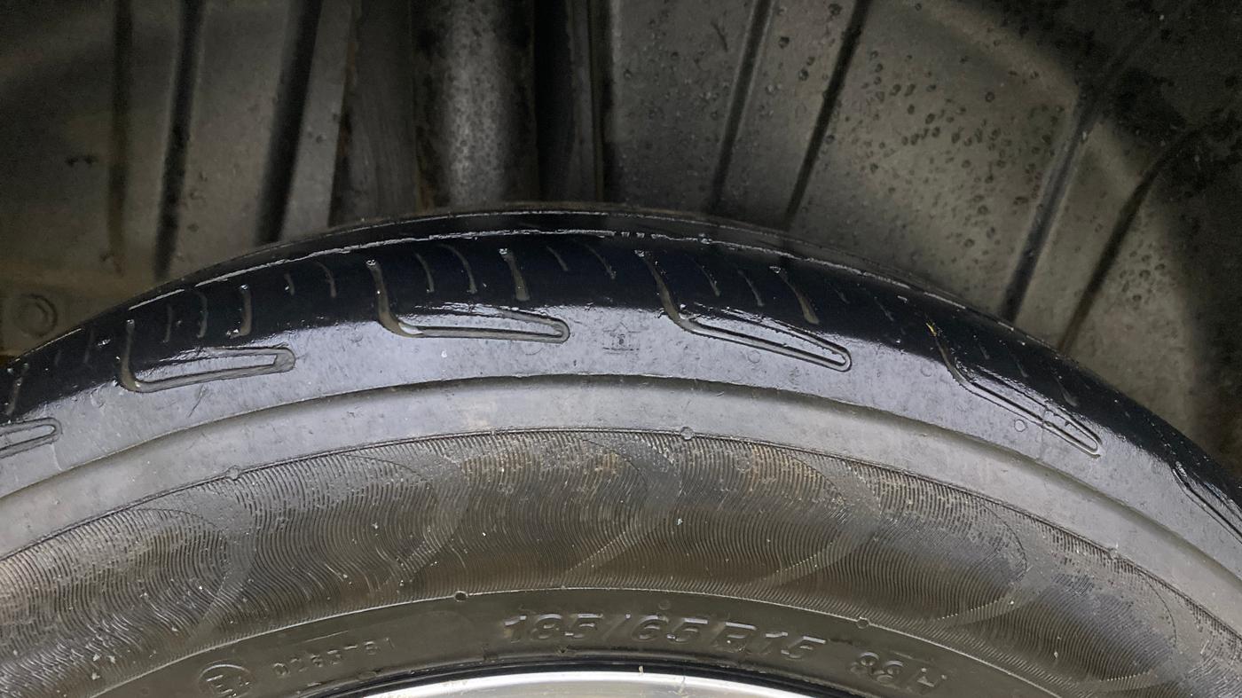 2022 Maruti Ertiga ZXI AT SHVS, Petrol, Automatic, 1,18,292 km, Right Rear Tyre Tread