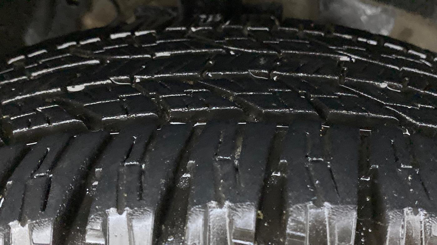 2015 Nissan Terrano XV 110 DIESEL, Diesel, Manual, 74,440 km, Right Front Tyre Tread