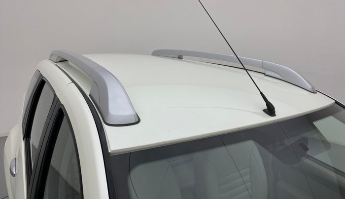 2015 Nissan Terrano XV 110 DIESEL, Diesel, Manual, 74,440 km, Roof