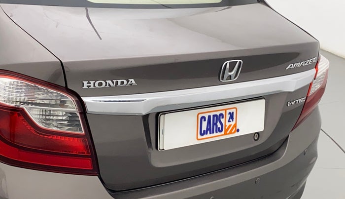 2016 Honda Amaze 1.2L I-VTEC S, Petrol, Manual, 89,438 km, Dicky (Boot door) - Slightly dented