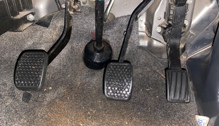 2019 Maruti Eeco 7 STR, Petrol, Manual, 30,955 km, Pedals