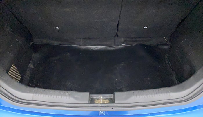 2017 Maruti IGNIS ZETA 1.2 AMT, Petrol, Automatic, 51,054 km, Boot Inside