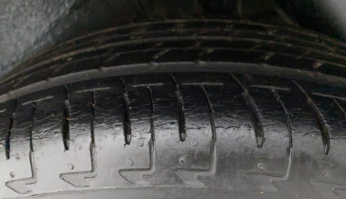 2017 Maruti IGNIS ZETA 1.2 AMT, Petrol, Automatic, 51,054 km, Left Rear Tyre Tread