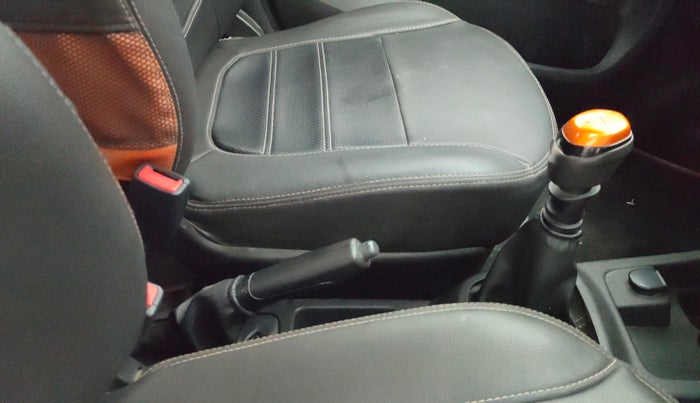 2017 Renault Kwid CLIMBER 1.0, Petrol, Manual, 56,146 km, Gear Lever