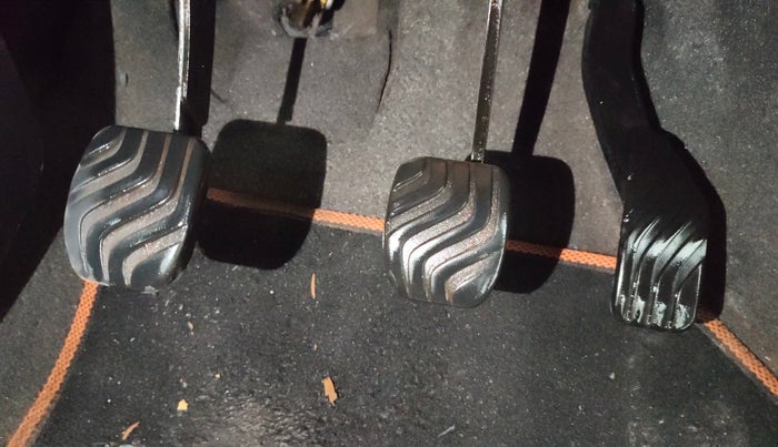 2017 Renault Kwid CLIMBER 1.0, Petrol, Manual, 56,146 km, Pedals