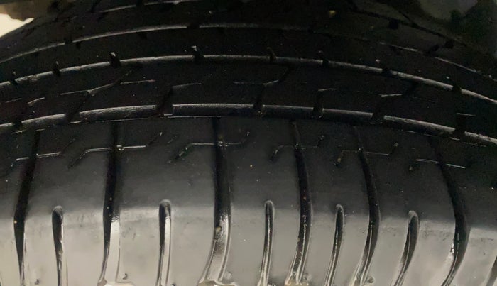 2022 KIA SELTOS HTE 1.5 DIESEL, Diesel, Manual, 62,750 km, Right Rear Tyre Tread