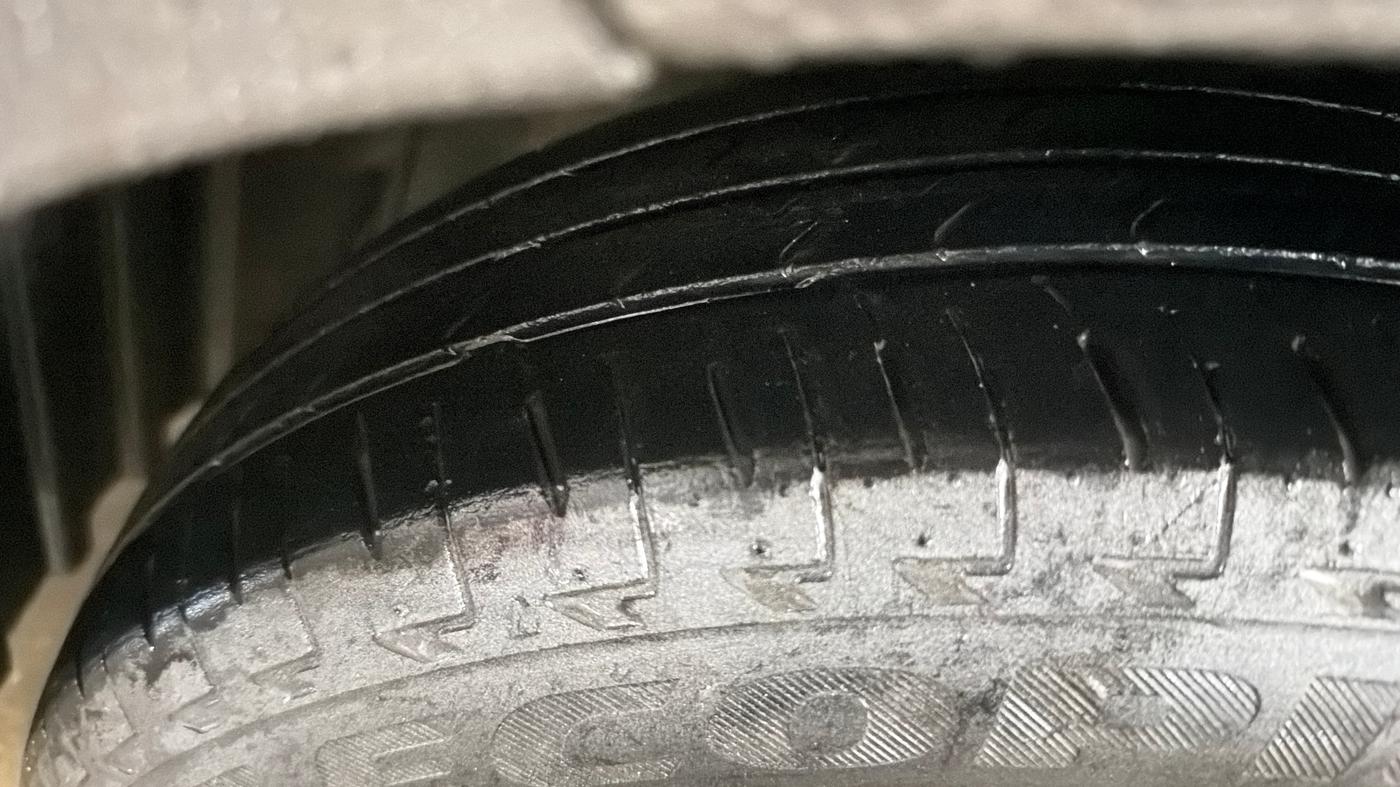 2022 Maruti Celerio ZXI AMT, Petrol, Automatic, 47,908 km, Left Front Tyre Tread