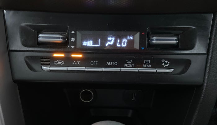 2022 Maruti BREZZA ZXI + AT SMART HYBRID DUAL TONE, Petrol, Automatic, 16,626 km, Automatic Climate Control